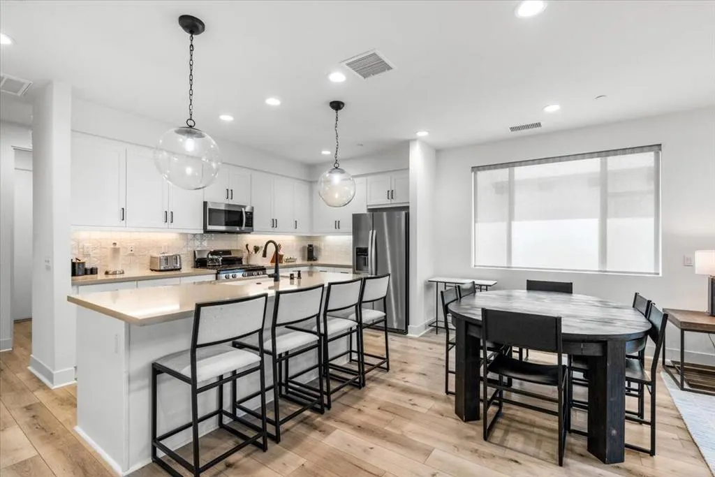 80411 Whisper Rock Way, La Quinta, California 92253 home-pic-4