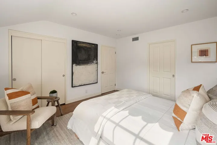 501 Ocampo Drive, Pacific Palisades, California 90272
