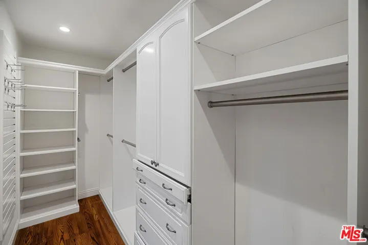 501 Ocampo Drive, Pacific Palisades, California 90272