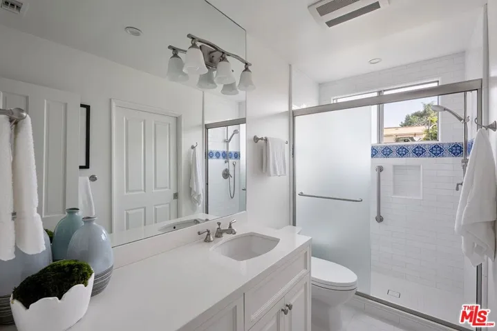 501 Ocampo Drive, Pacific Palisades, California 90272