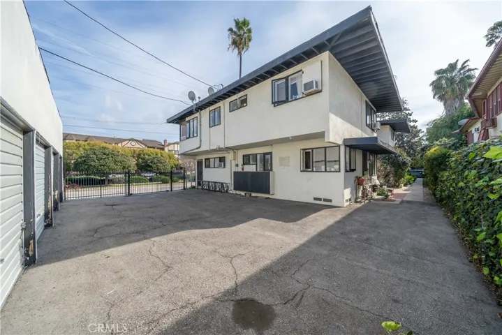 11001 Hortense Street, North Hollywood, California 91602