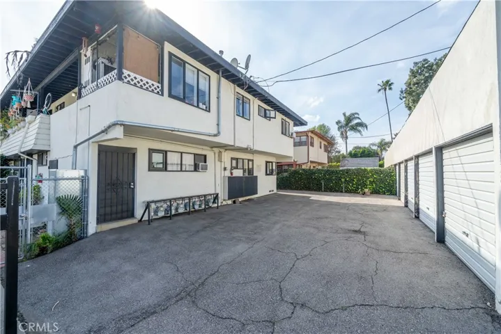 11001 Hortense Street, North Hollywood, California 91602
