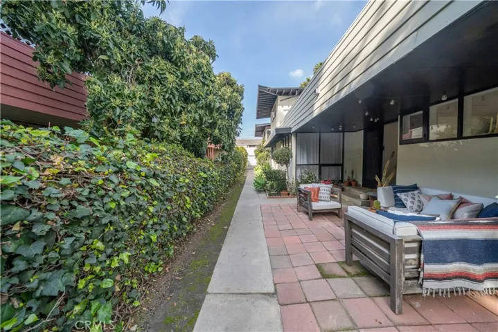 11001 Hortense Street, North Hollywood, California 91602