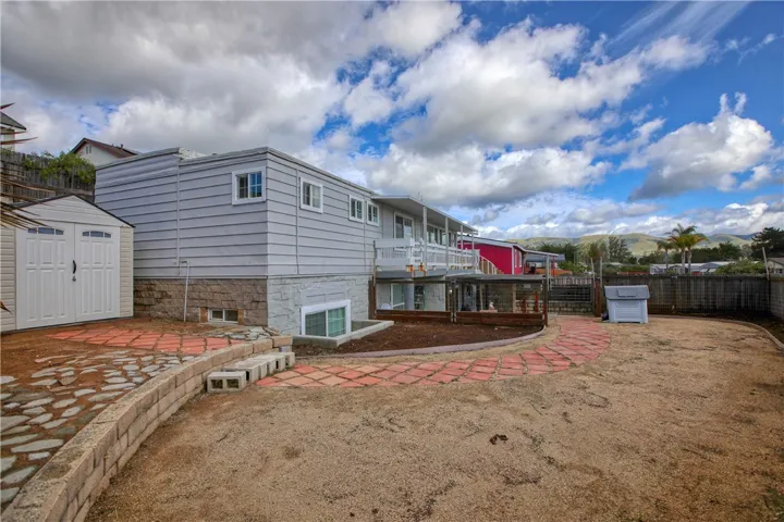 Lower Unit Exterior