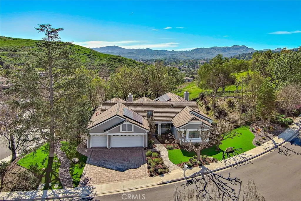 491 Twin Oaks Court, Thousand Oaks, California 91362 home-pic-1