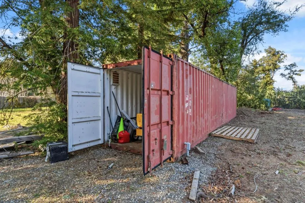 40 ft shipping container shop