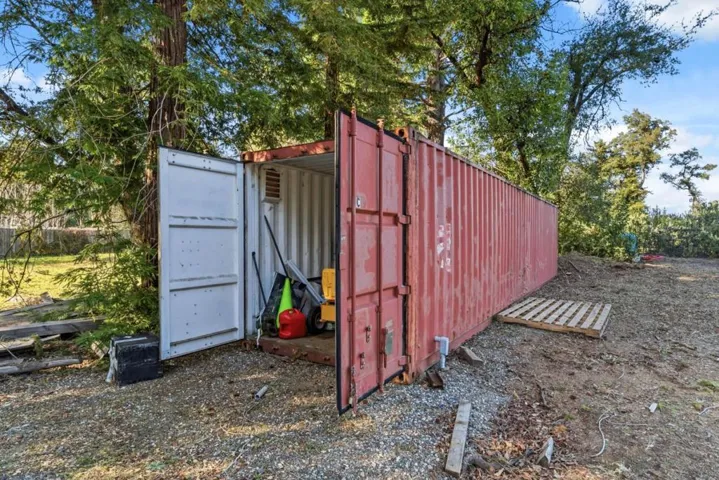 40 ft shipping container shop