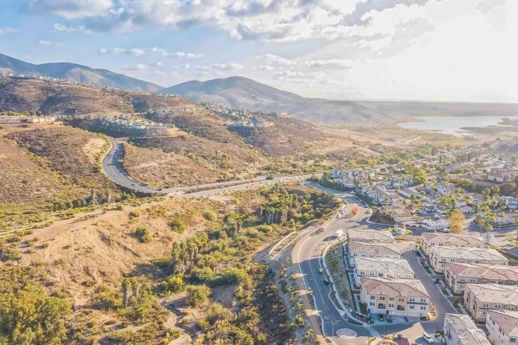 2018 Barite St, Spring Valley, California 91977 home-pic-6