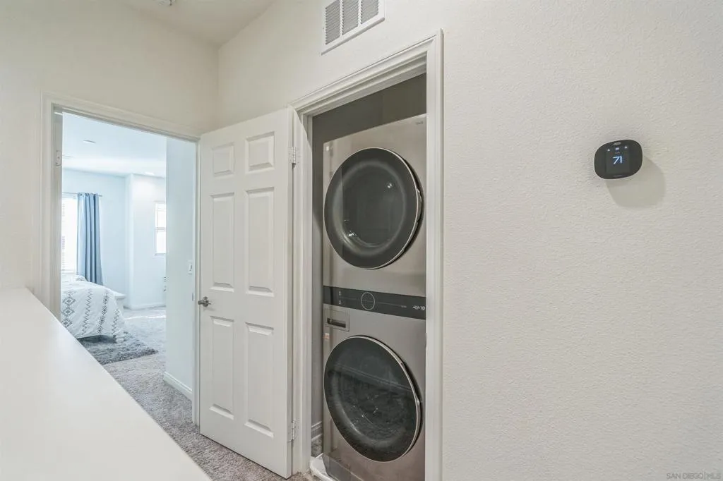 2018 Barite St, Spring Valley, California 91977 home-pic-24