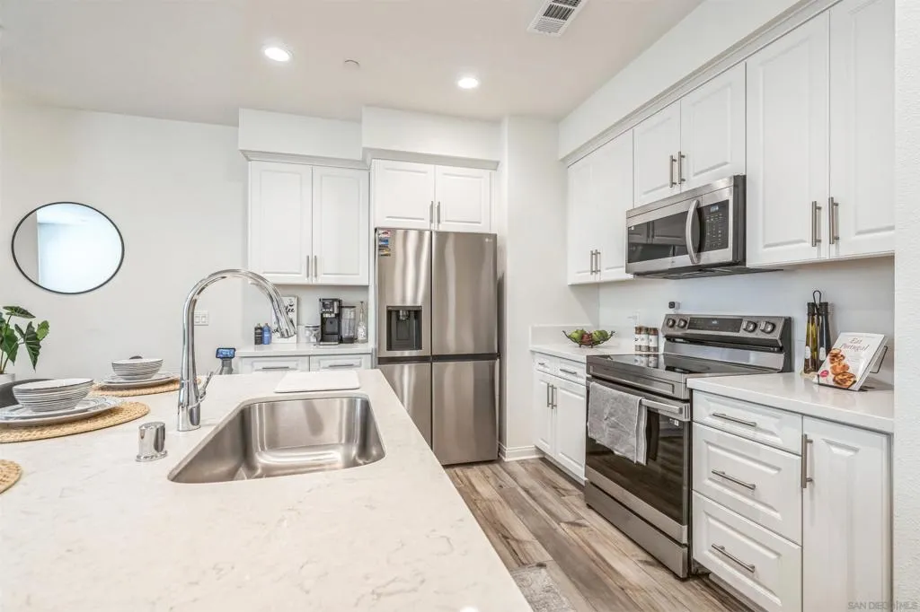 2018 Barite St, Spring Valley, California 91977 home-pic-9