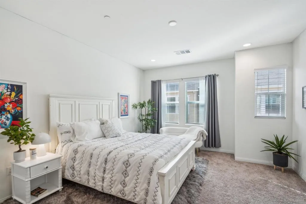 2018 Barite St, Spring Valley, California 91977 home-pic-25