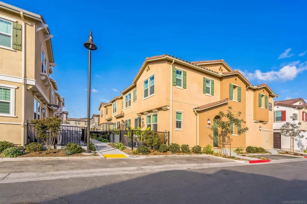 2018 Barite St, Spring Valley, California 91977 home-pic-47