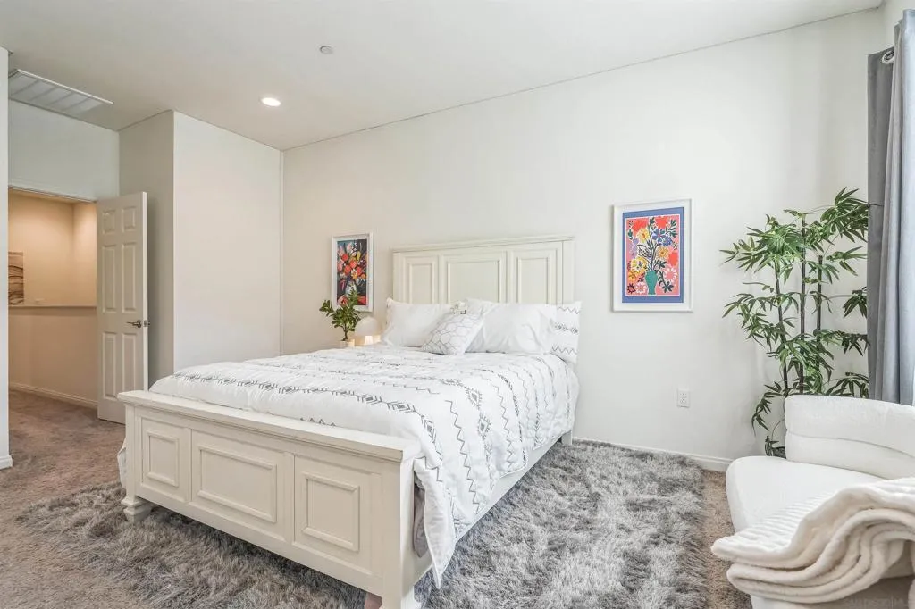 2018 Barite St, Spring Valley, California 91977 home-pic-36