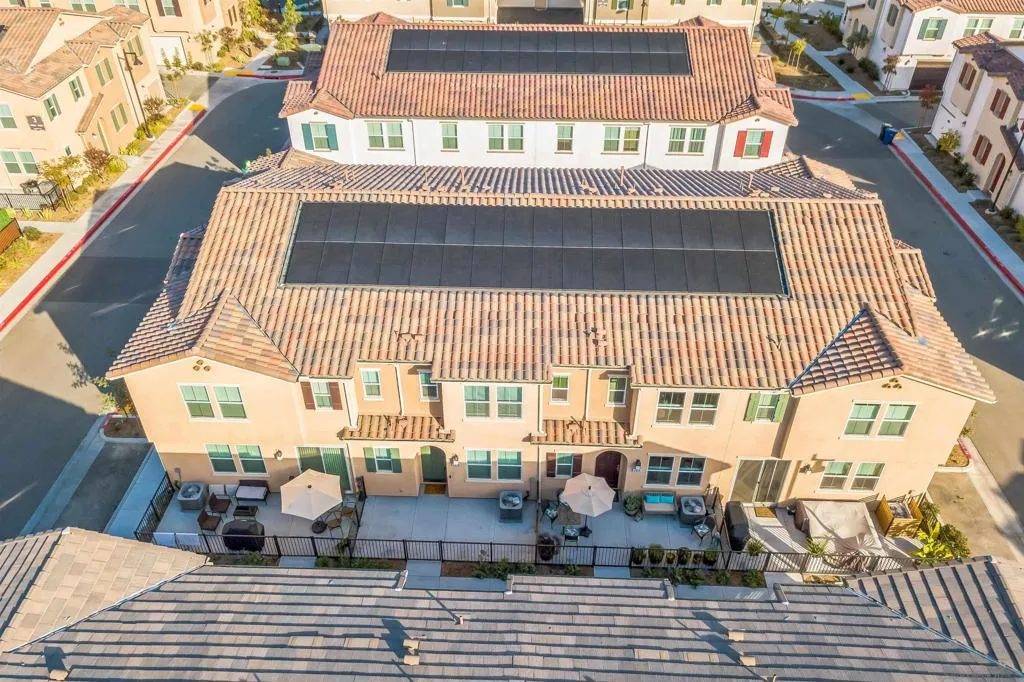 2018 Barite St, Spring Valley, California 91977 home-pic-2