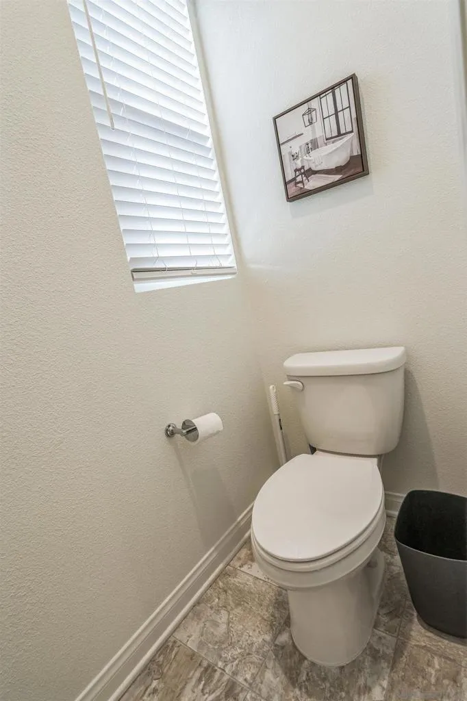 2018 Barite St, Spring Valley, California 91977 home-pic-32