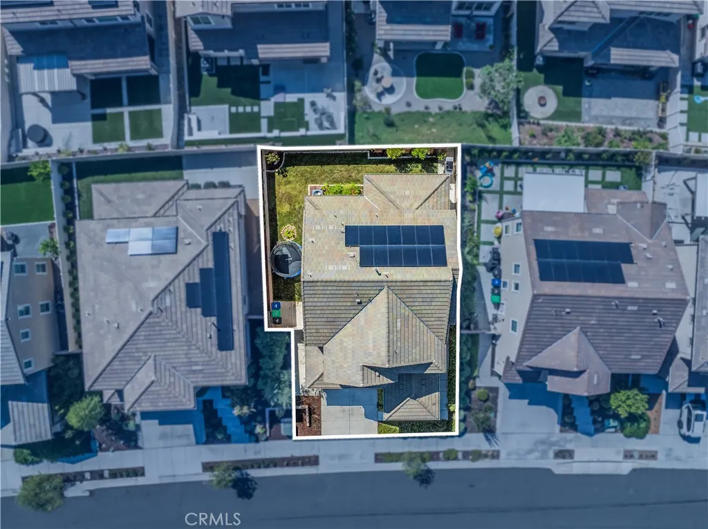 Photo enhanced to show estimate lot boundaries