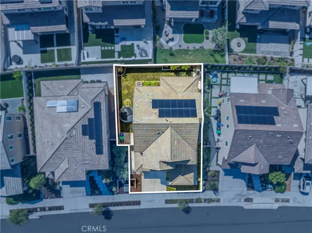 Photo enhanced to show estimate lot boundaries
