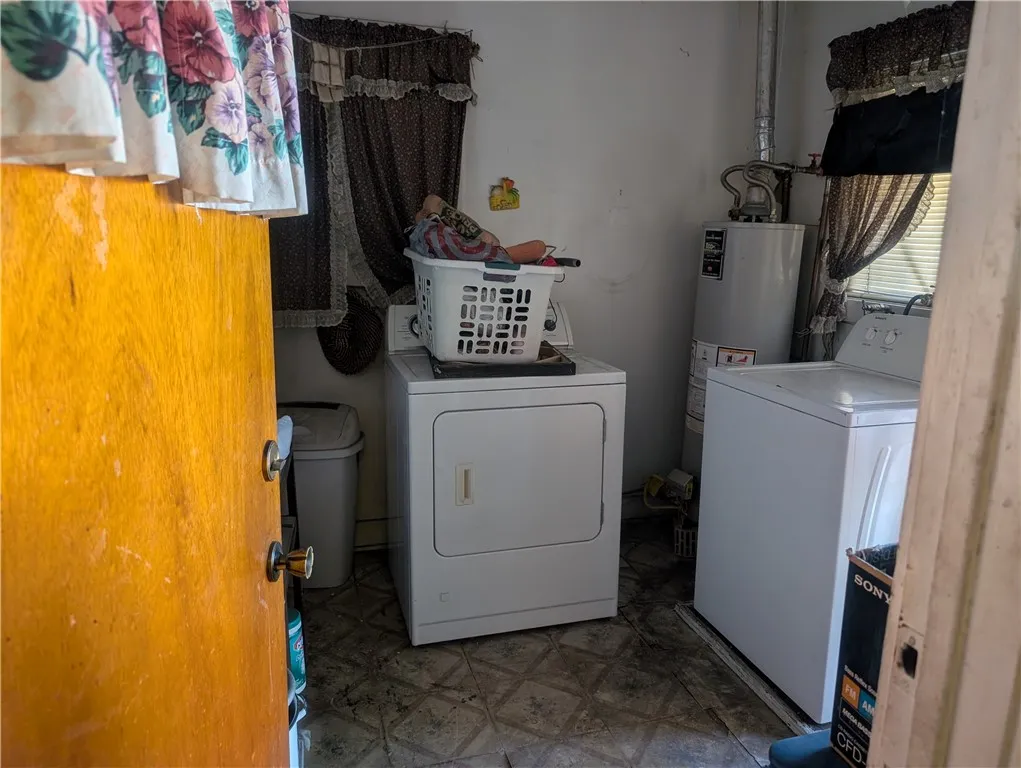 975 E 43rd Street, Los Angeles, California 90011 home-pic-27