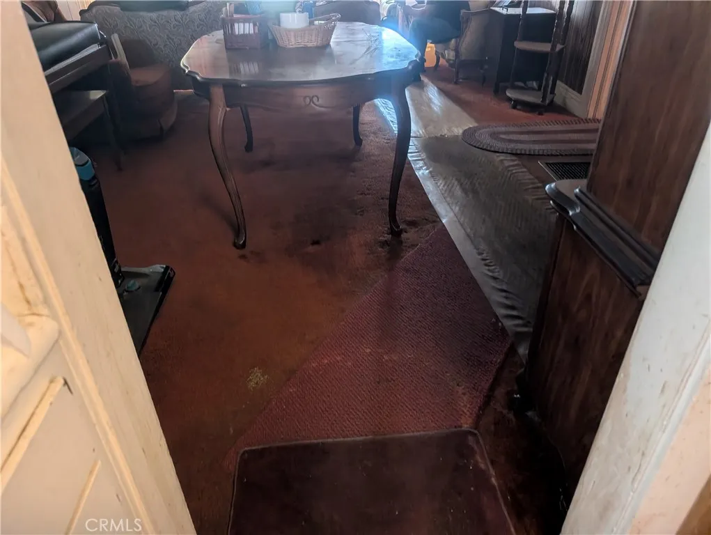 975 E 43rd Street, Los Angeles, California 90011 home-pic-21