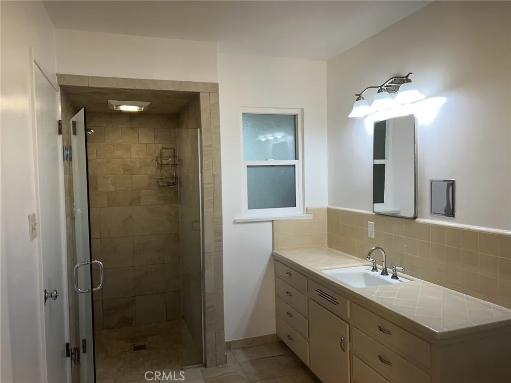 1257 Claremont Place, Pomona, California 91767 home-pic-14