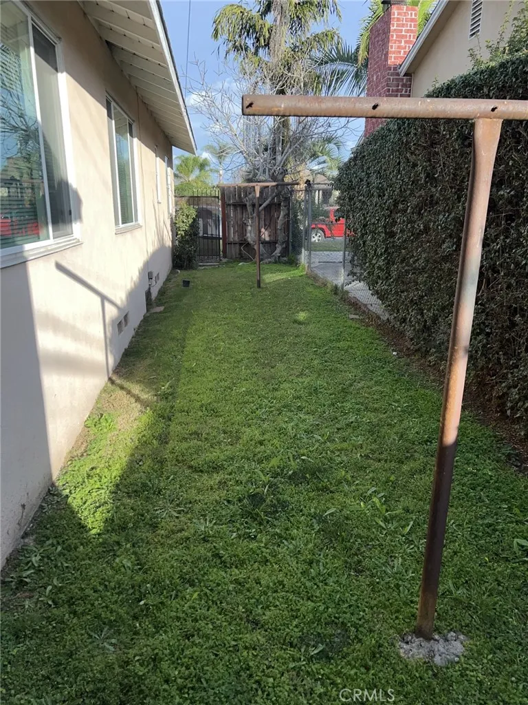 1257 Claremont Place, Pomona, California 91767 home-pic-23