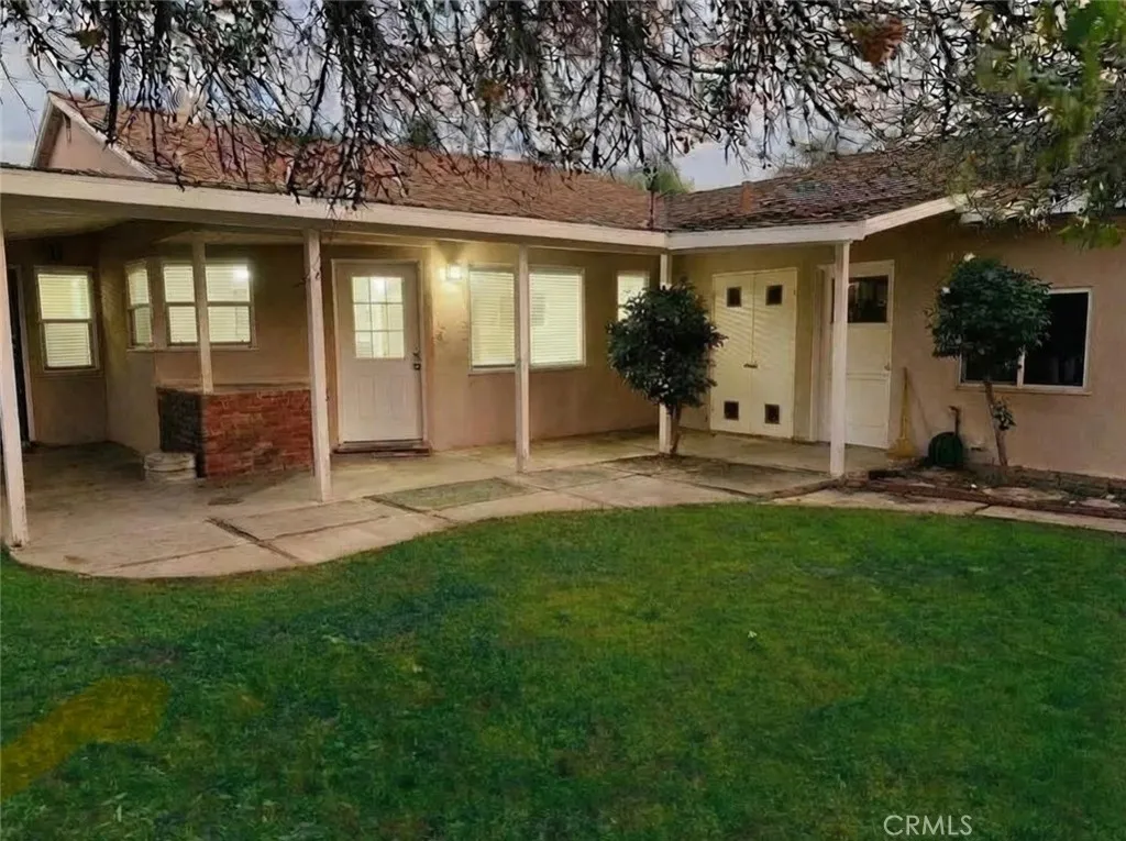 1257 Claremont Place, Pomona, California 91767 home-pic-2