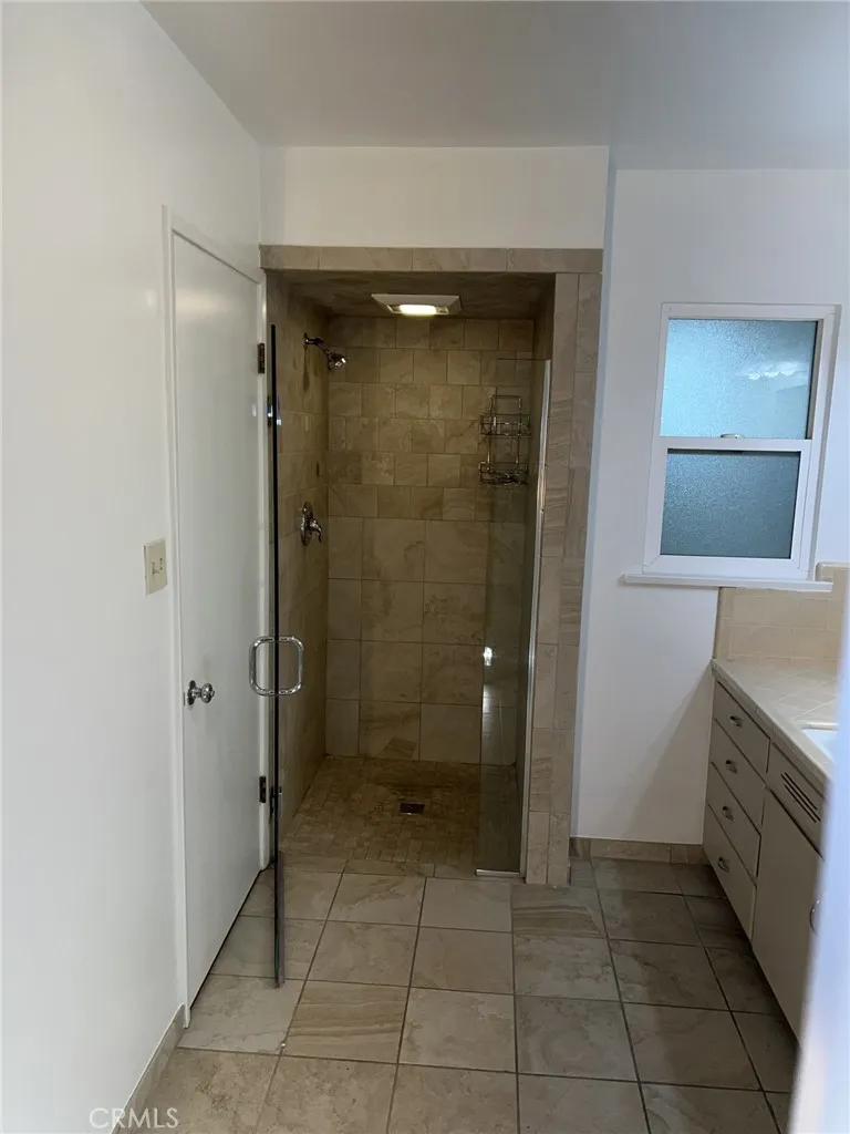 1257 Claremont Place, Pomona, California 91767 home-pic-15