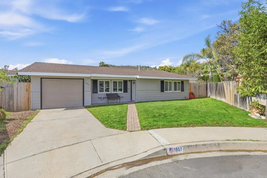 1957 Clover Way, Escondido, California 92026 home-pic-1
