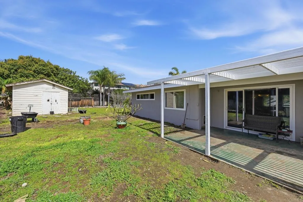 1957 Clover Way, Escondido, California 92026 home-pic-16