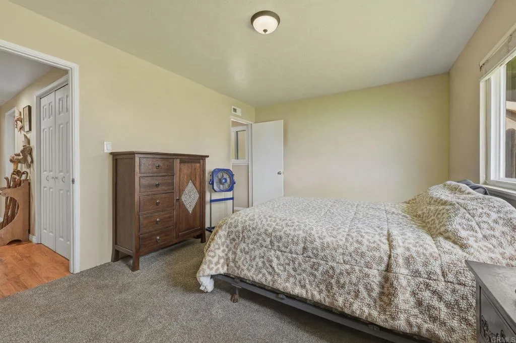 1957 Clover Way, Escondido, California 92026 home-pic-11