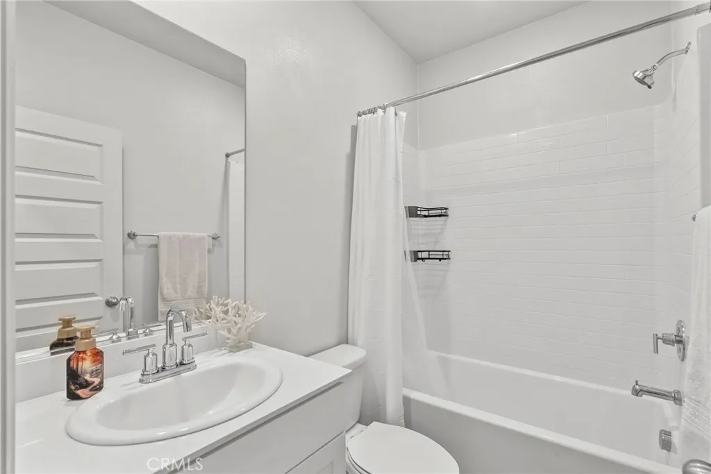 1636 Cayton Loop, West Covina, California 91790 home-pic-14