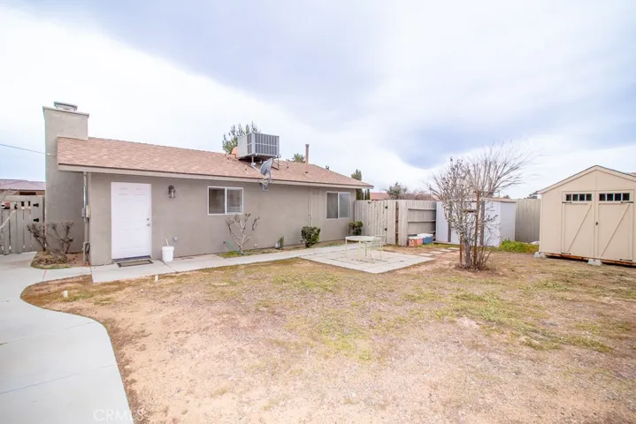 ADU private/own driveway