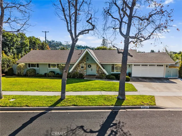 11572 Suburnas Way, North Tustin, California 92705