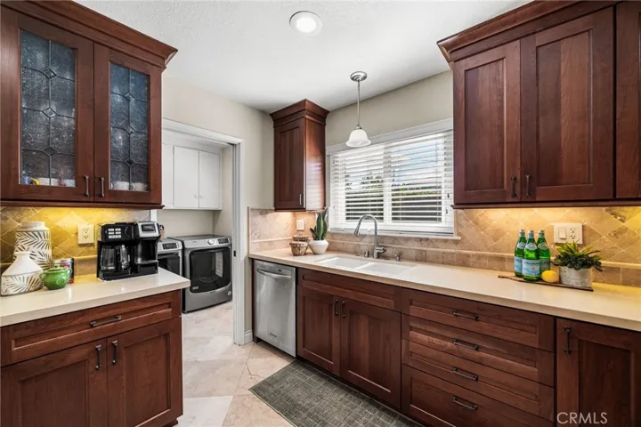 11572 Suburnas Way, North Tustin, California 92705
