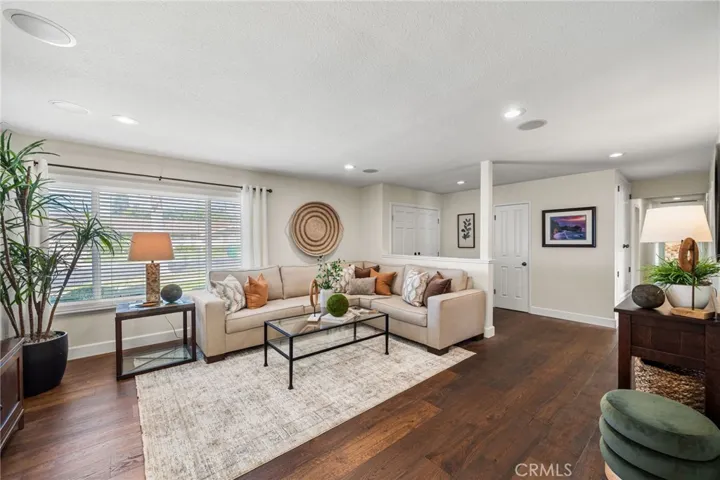 11572 Suburnas Way, North Tustin, California 92705