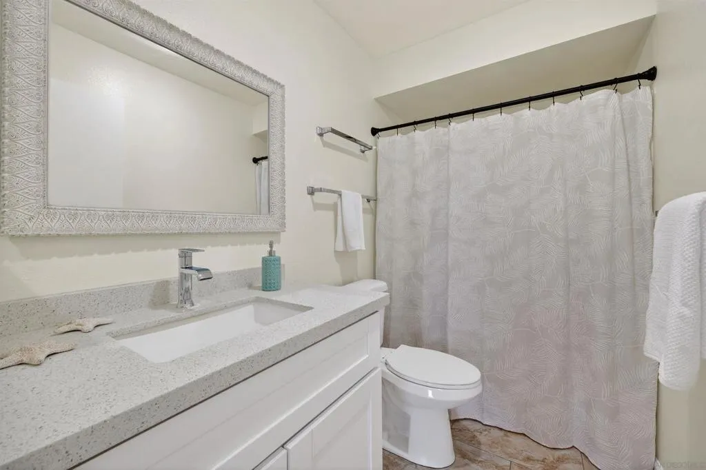 1886 Fairway Circle Dr, San Marcos, California 92078 home-pic-13