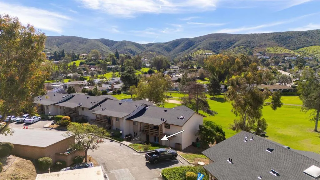 1886 Fairway Circle Dr, San Marcos, California 92078 home-pic-24