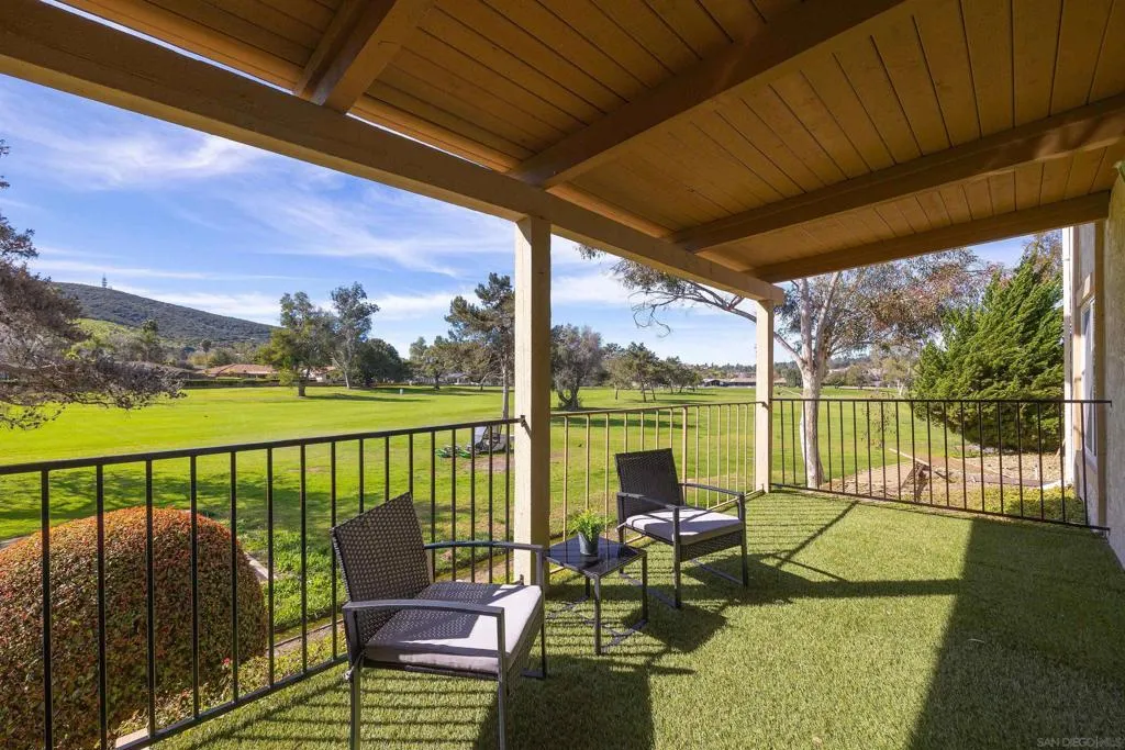 1886 Fairway Circle Dr, San Marcos, California 92078 home-pic-20