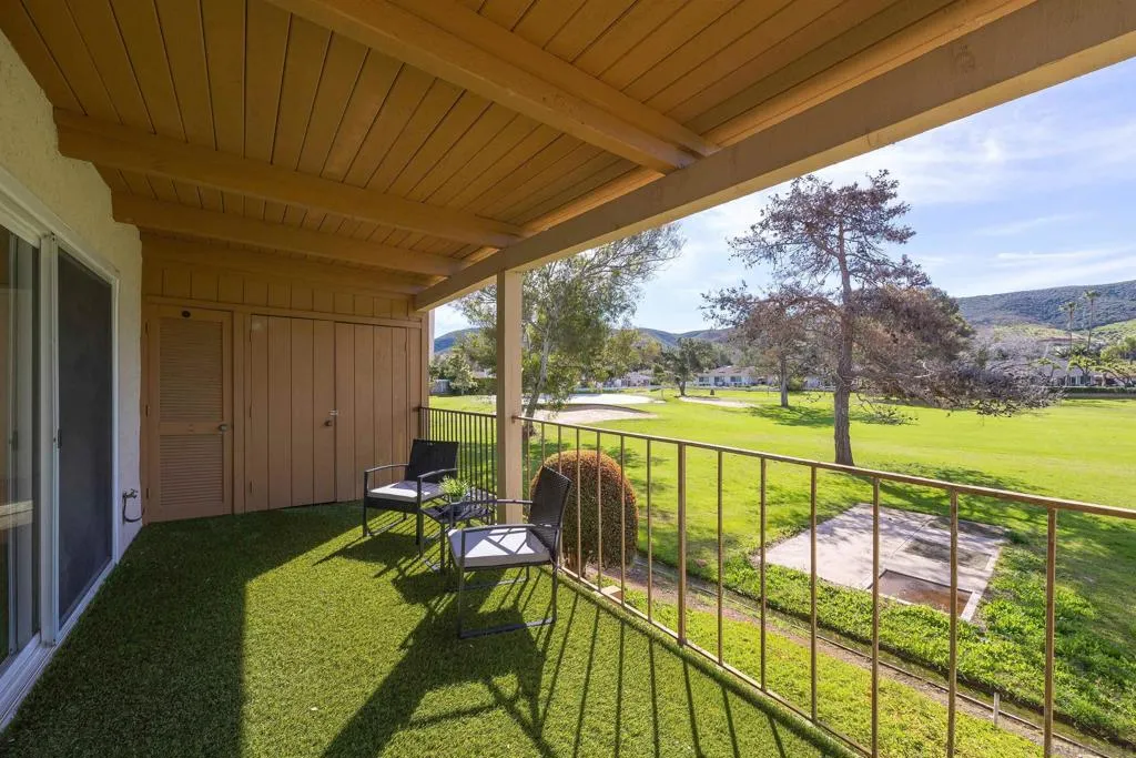 1886 Fairway Circle Dr, San Marcos, California 92078 home-pic-21