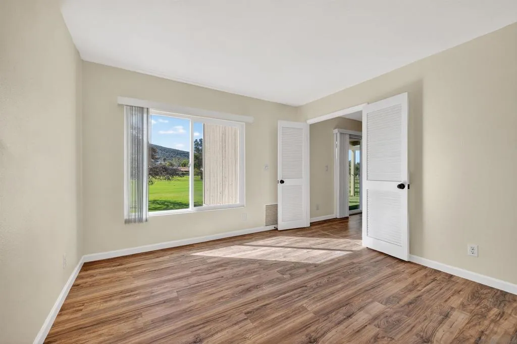 1886 Fairway Circle Dr, San Marcos, California 92078 home-pic-14