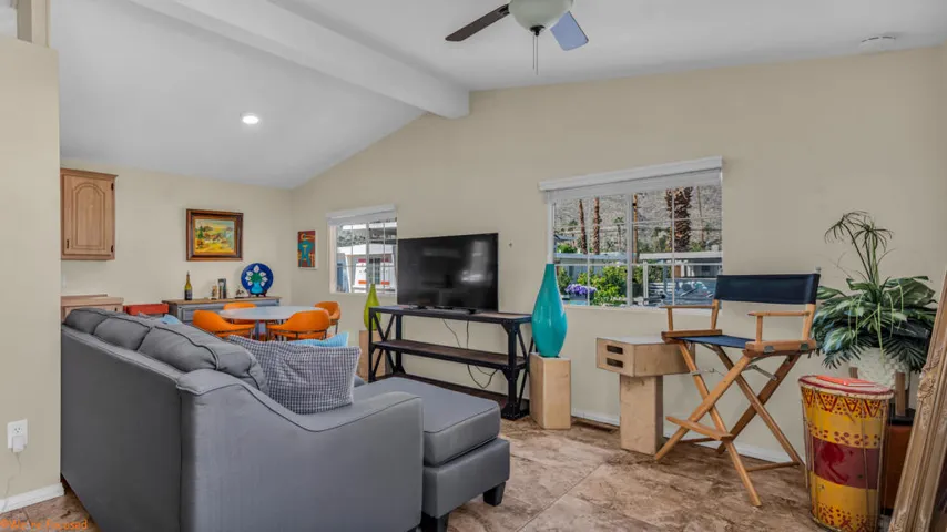 Were Focused 90 Caravan-1