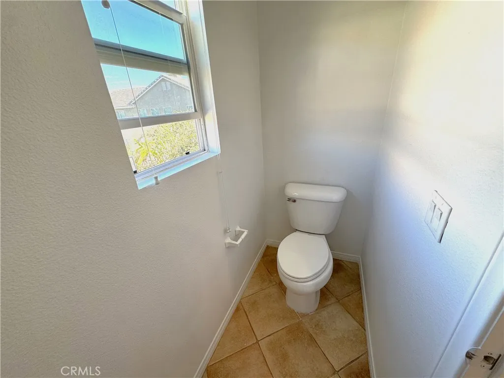 25130 Pacific Crest Street, Corona, California 92883 home-pic-28