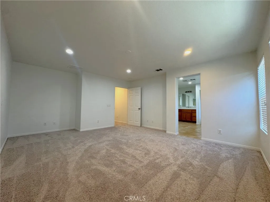 25130 Pacific Crest Street, Corona, California 92883 home-pic-25