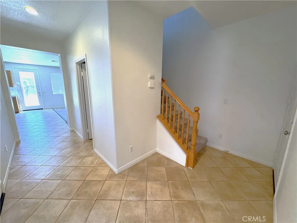 25130 Pacific Crest Street, Corona, California 92883 home-pic-5