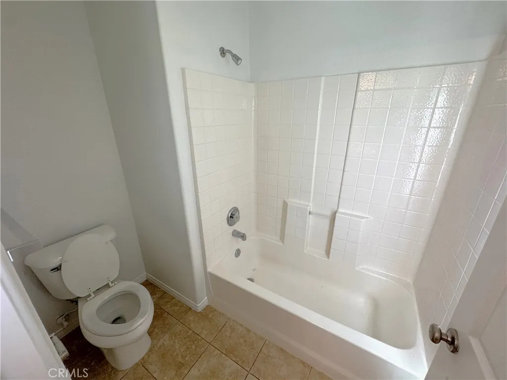 25130 Pacific Crest Street, Corona, California 92883 home-pic-21