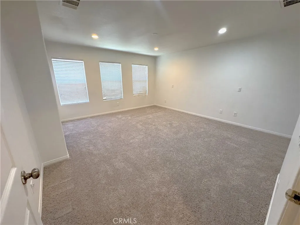25130 Pacific Crest Street, Corona, California 92883 home-pic-24
