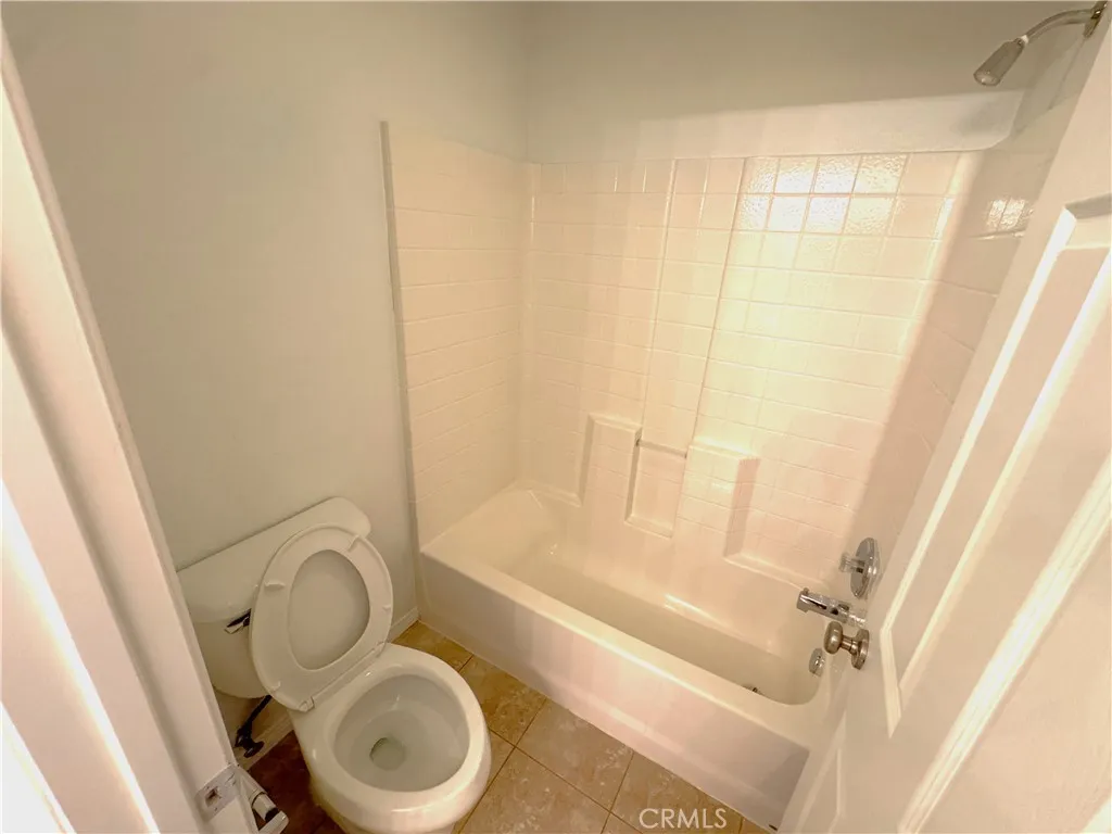 25130 Pacific Crest Street, Corona, California 92883 home-pic-17
