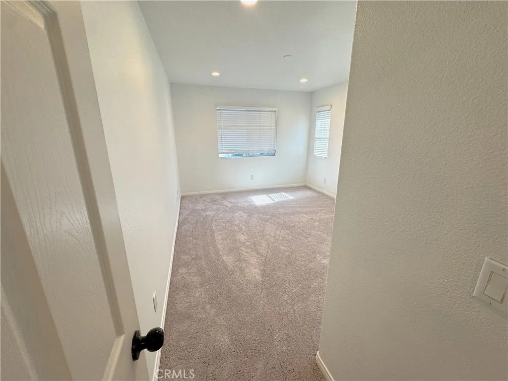25130 Pacific Crest Street, Corona, California 92883 home-pic-22