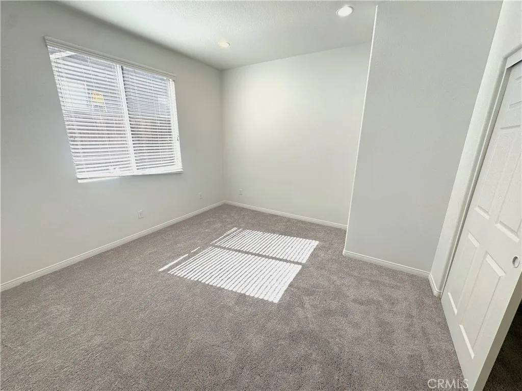 25130 Pacific Crest Street, Corona, California 92883 home-pic-12