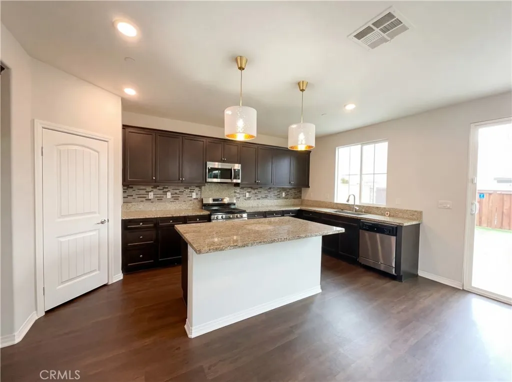 27552 Gruber, Menifee, California 92585 home-pic-11